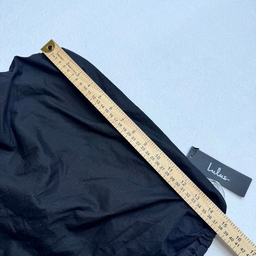 Lulus - Picture 3 of 6